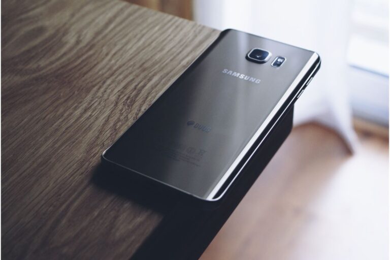 Jak sprawdzić parametry telefonu Samsung?