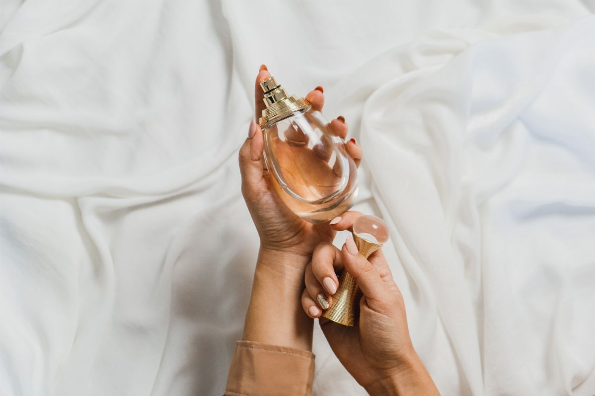 top10perfumdamskichktorezachwycajatrwalosciaielegancja